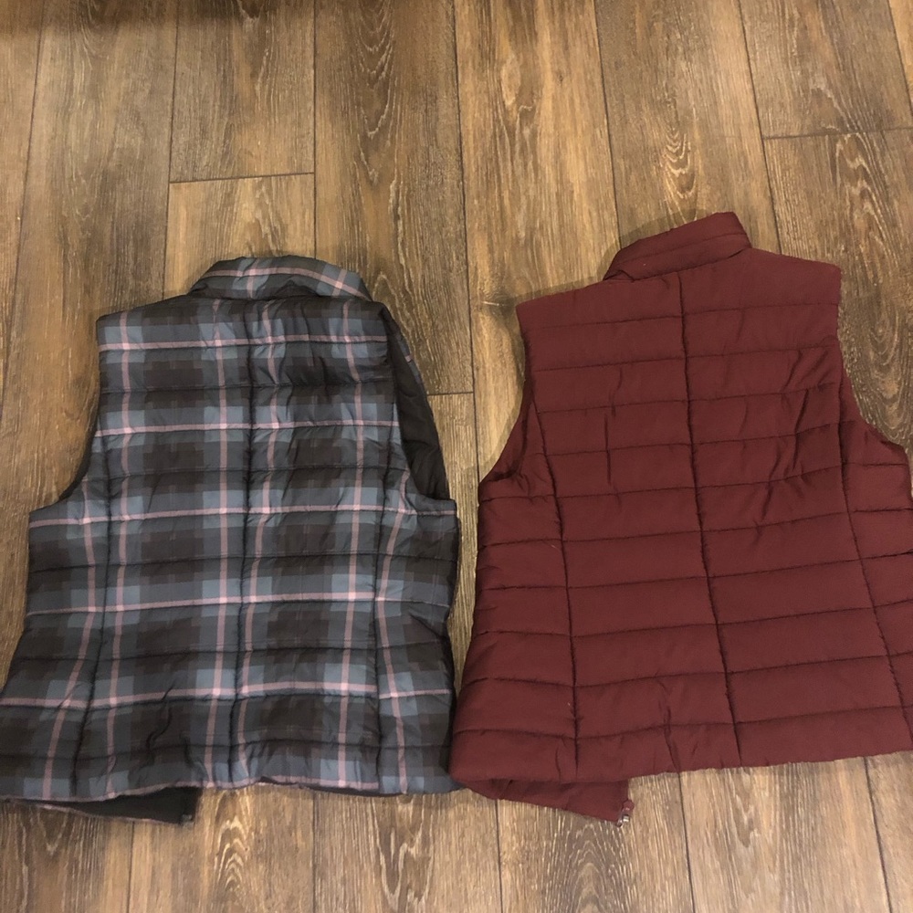 Loft puffer vests like new. No snags, tears, clean.  $10/each